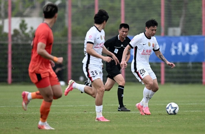 张琳芃头槌刘祝润爆射 海港2-1险胜赛更达晋级