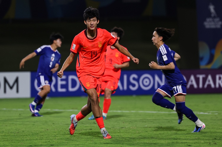U17国足再显慢热痼疾,赵松源全能表现难救主 U17国足再显慢热痼疾,赵松源全能表现难救主