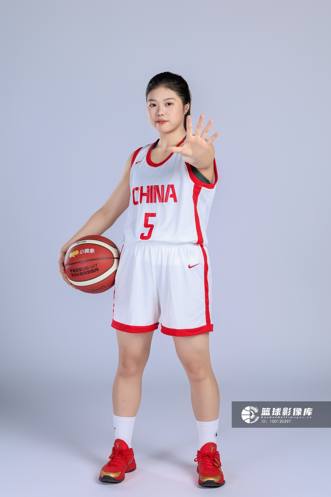 孙璇10中3三分5中0仍送10助攻,中国U17女篮61-76负新西兰