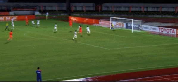 亚运开门红！U23国足2-1逆转朝鲜 37岁吴曦29岁张玉宁均传射建功