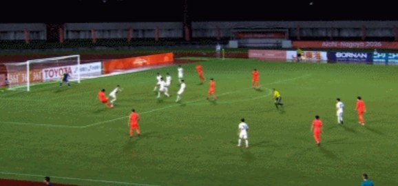 亚运开门红！U23国足2-1逆转朝鲜 37岁吴曦29岁张玉宁均传射建功