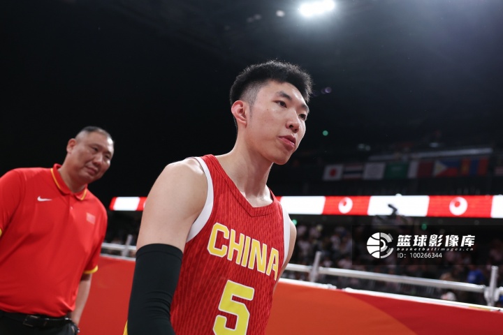 新华社：追光丨亚运会三连胜，中国男篮将迎更强“试金石”